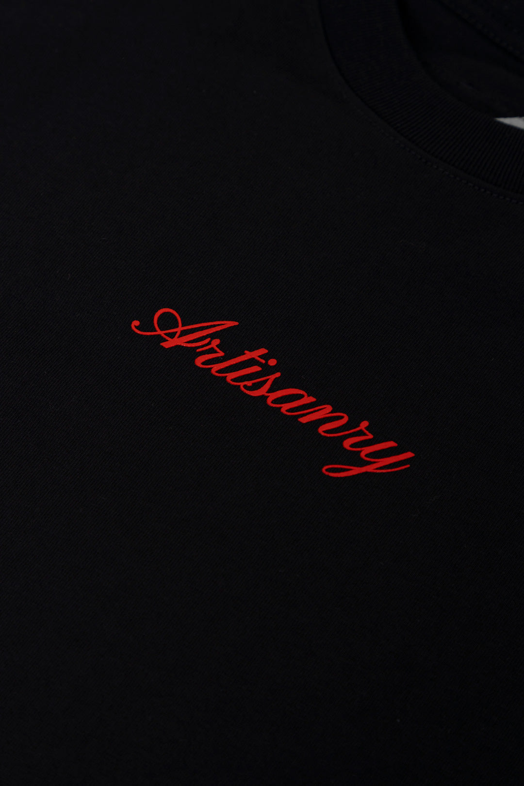 Camiseta Regular Fit Negra (Artisanry)