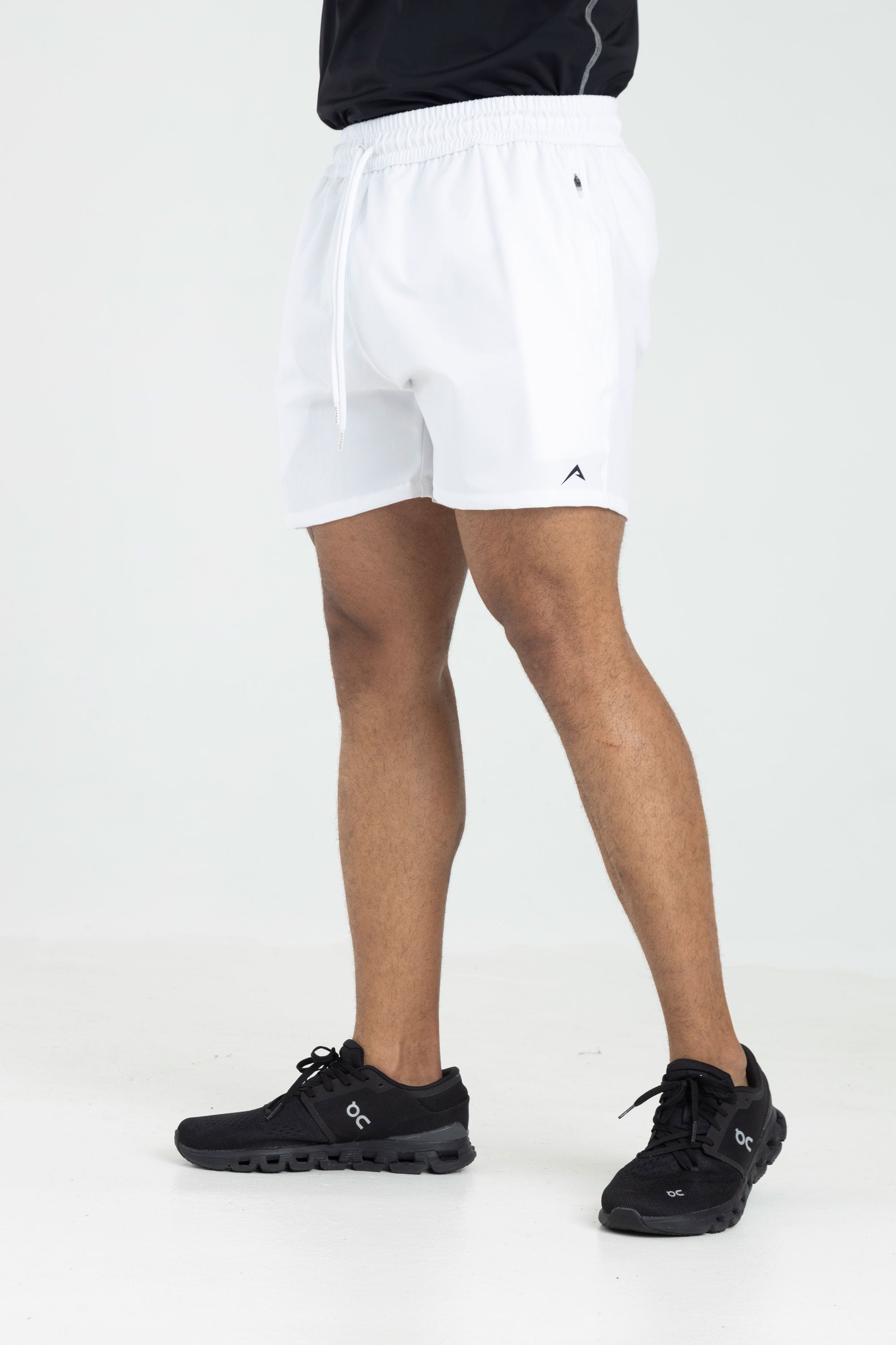 Mid-leg Shorts (White)