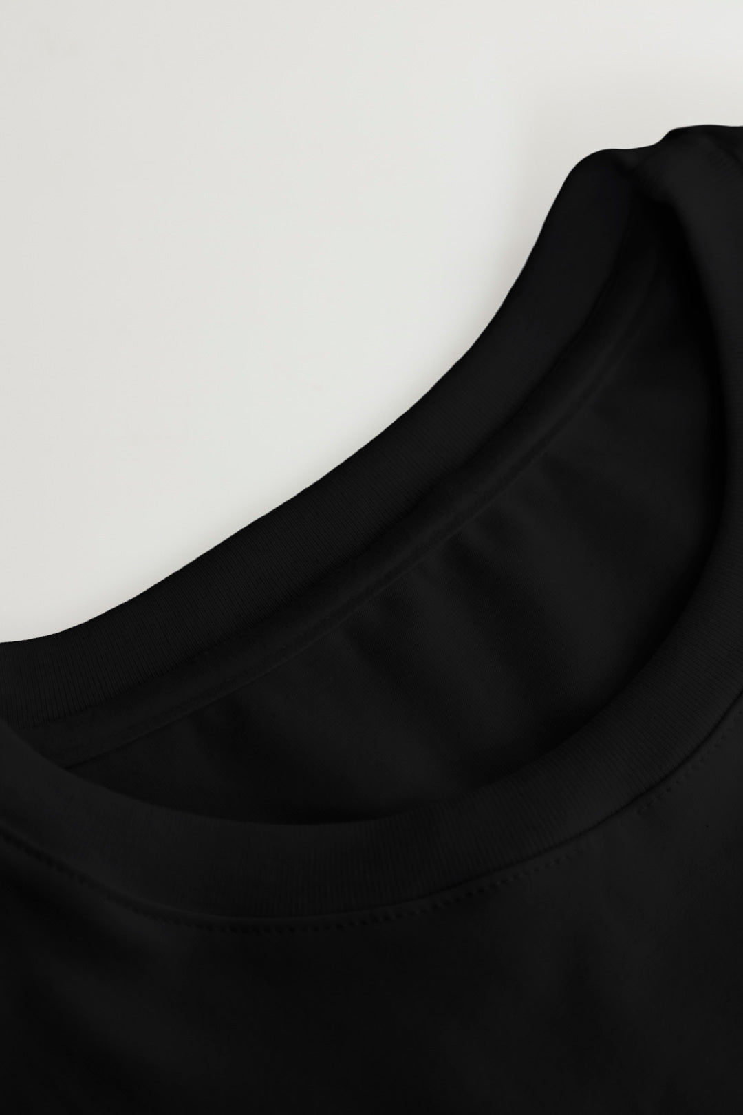 Camiseta Insignia (Negra)