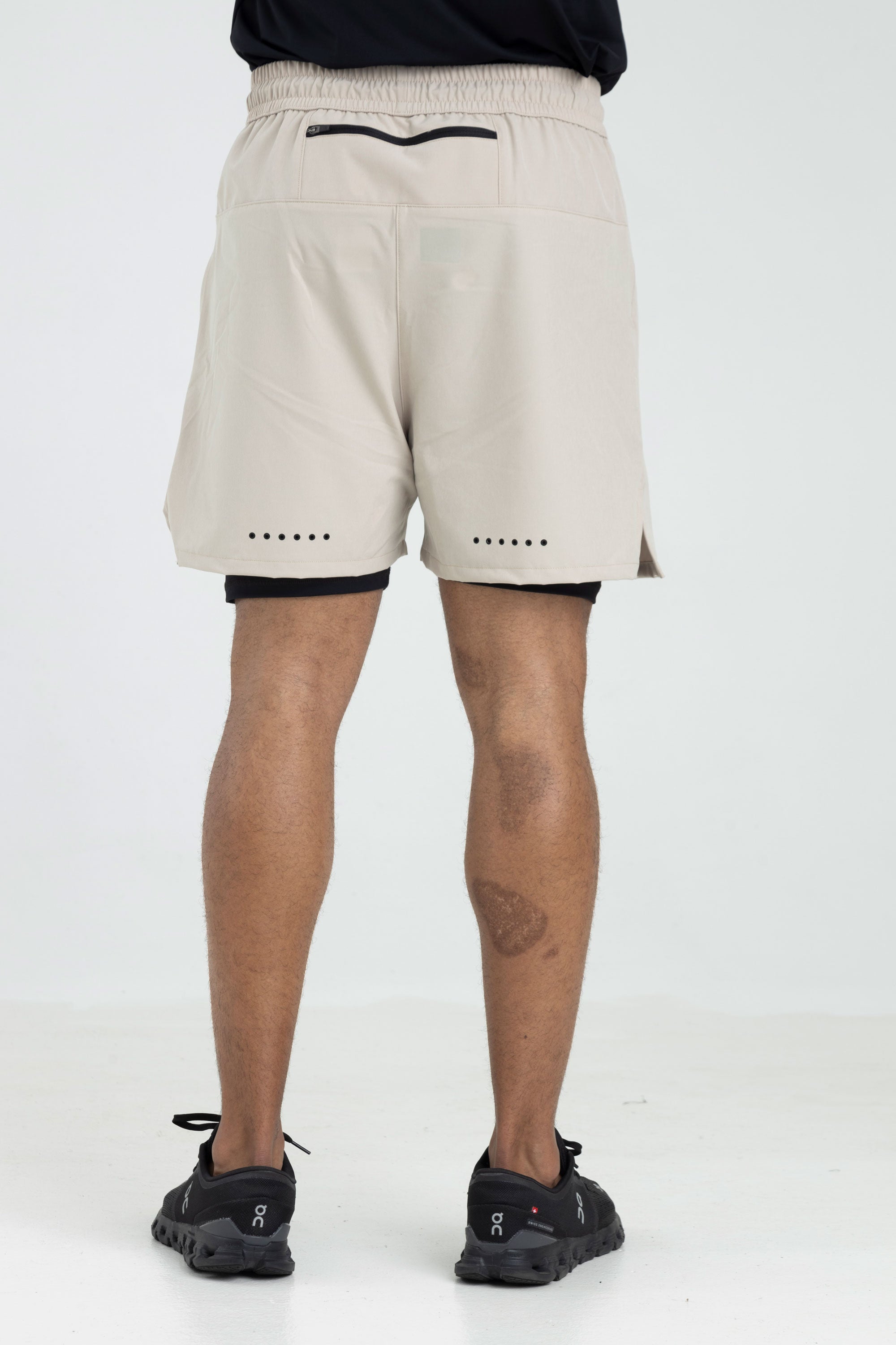 Aeroflex 2-in-1 Shorts (Beige)