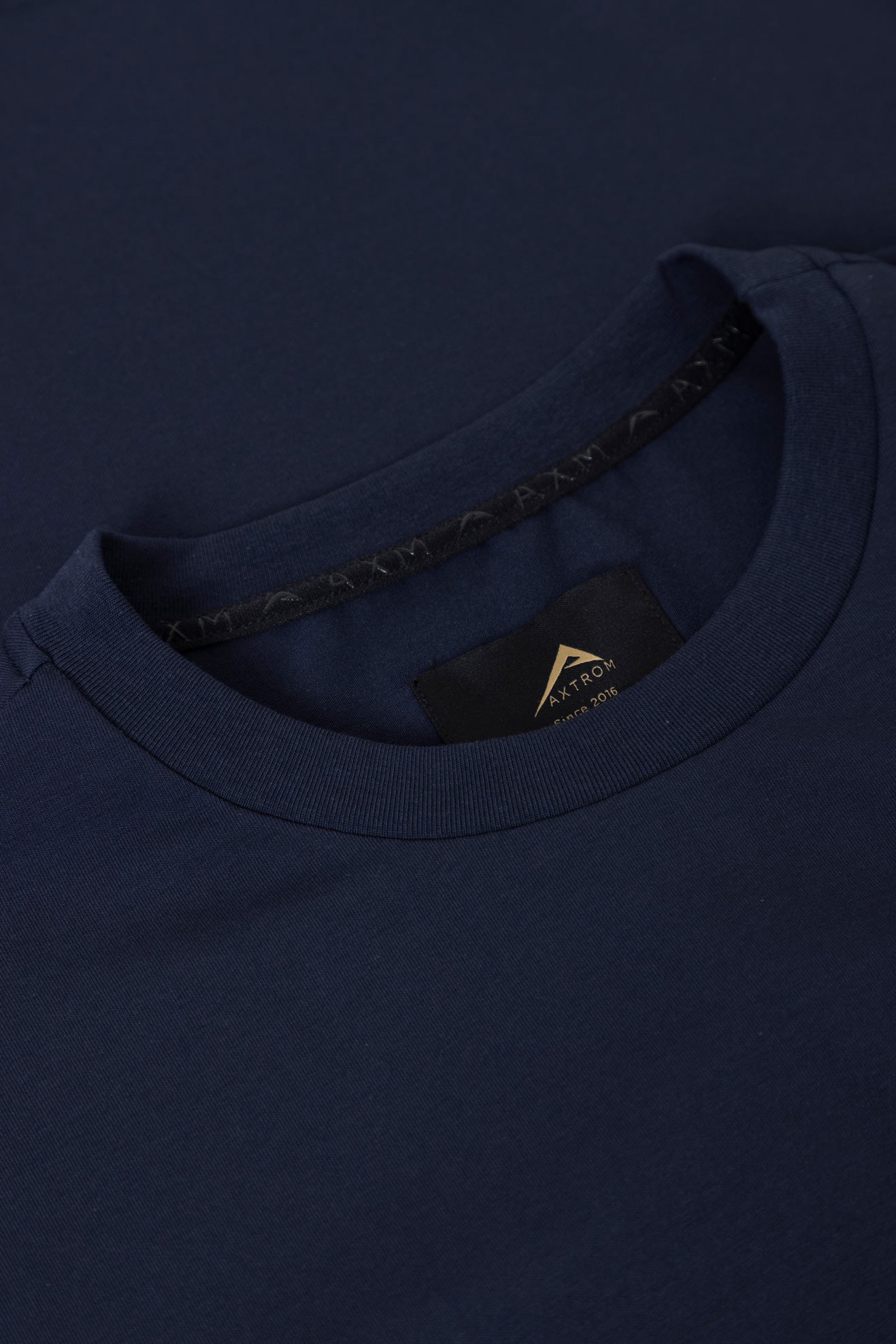Signature T-Shirt (Midnight Navy)