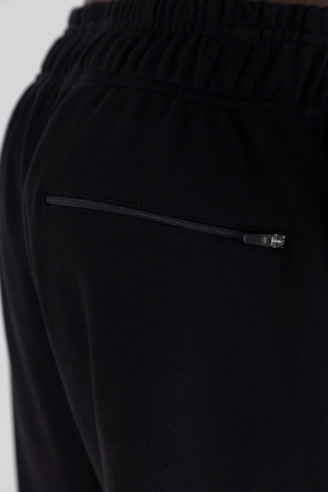 Joggers Ajustados (Negros)