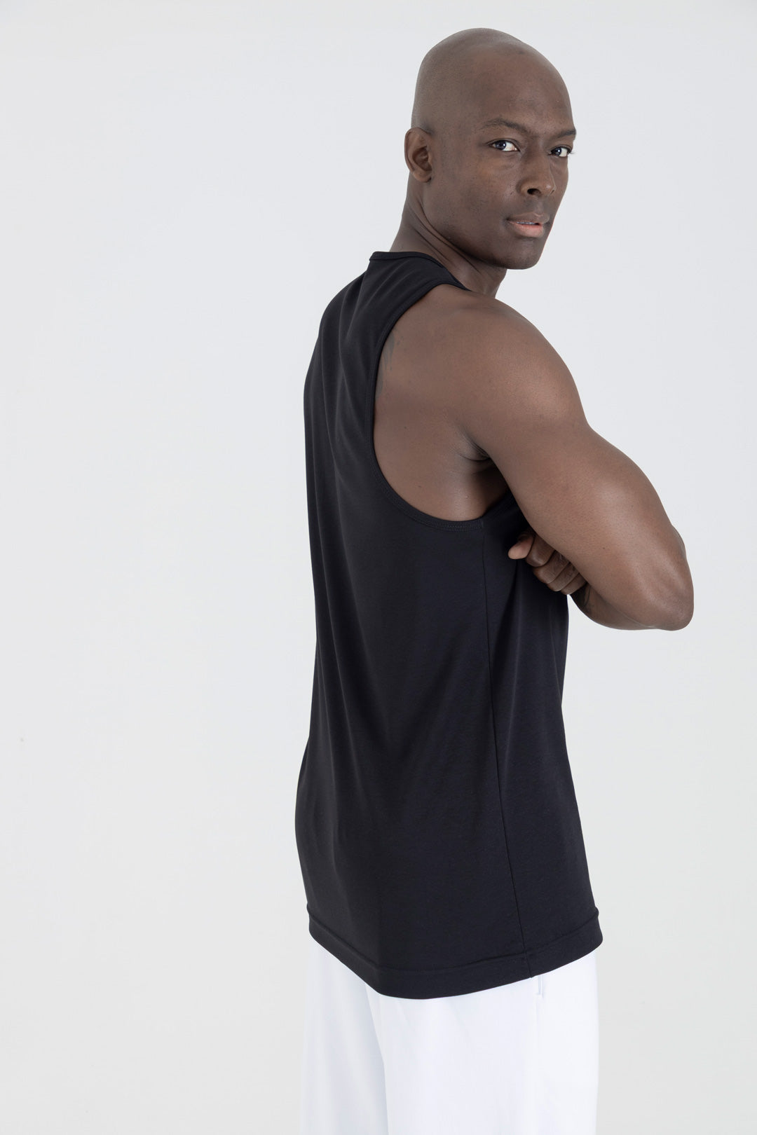 Camisilla Básica (Negra)