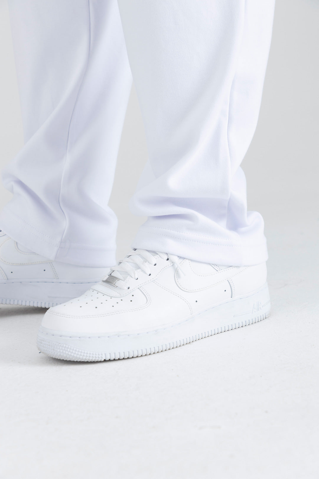 Joggers Bota Recta (Blancos)