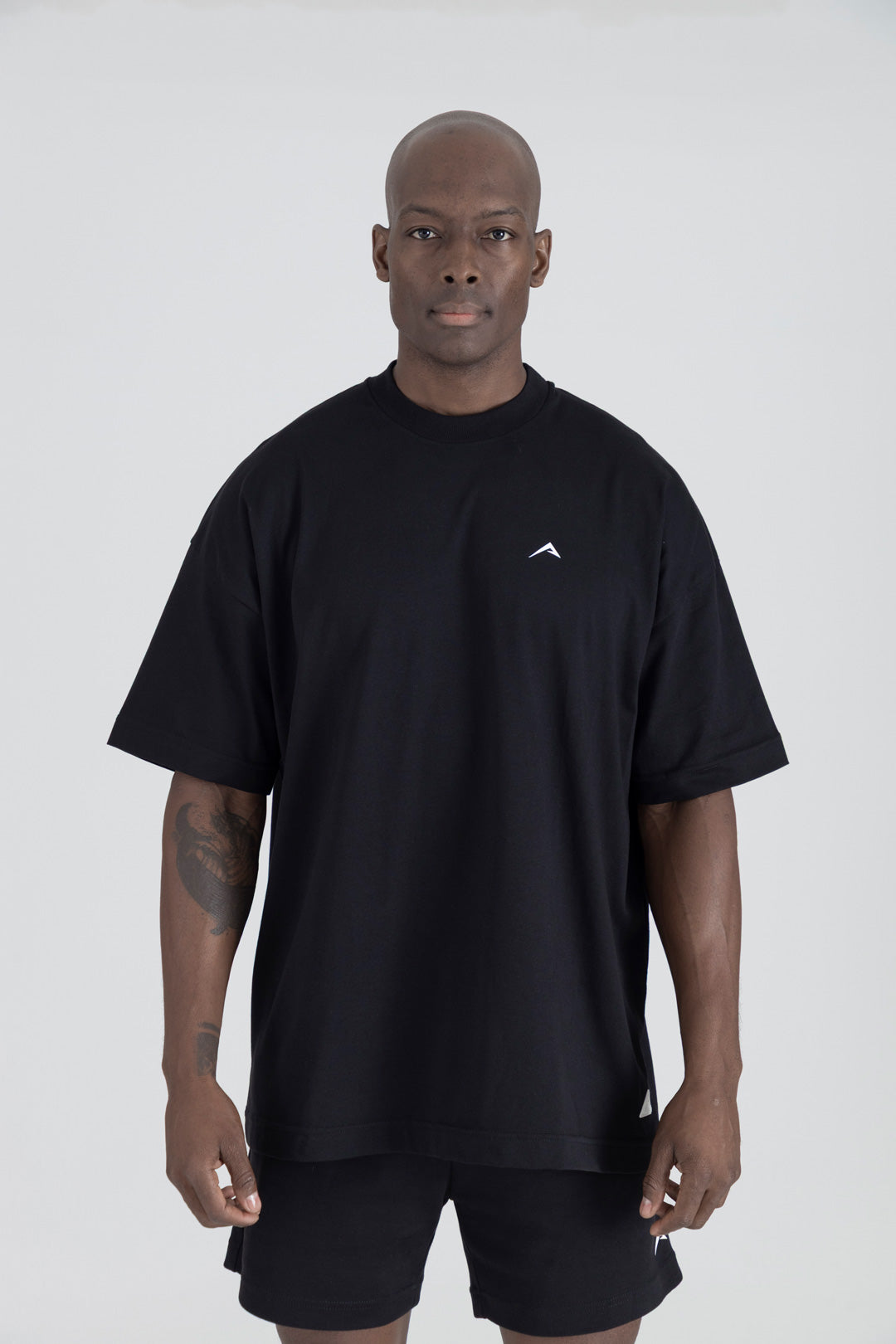 Camiseta Volumen Oversized (Negra)